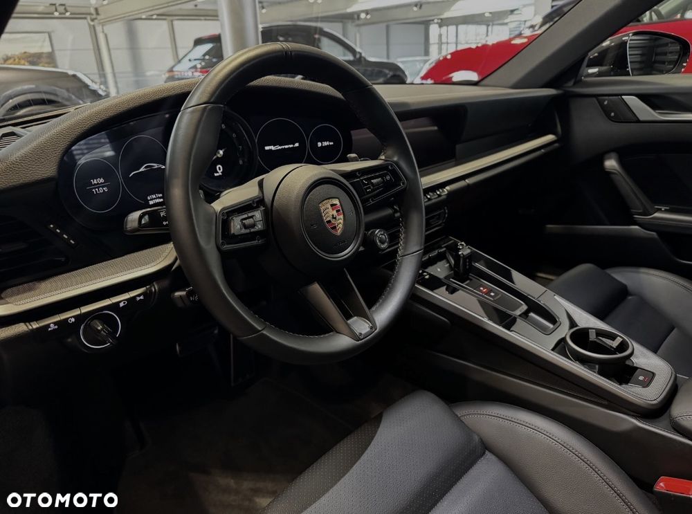 Porsche 911 Carrera S - 12