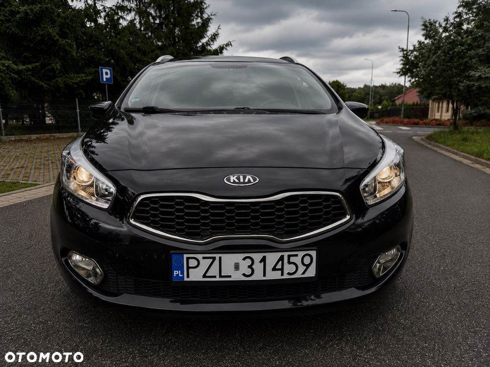 Kia Ceed 1.4 CVVT Dream-Team Edition - 12