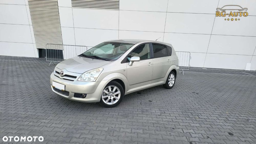 Toyota Corolla Verso - 10