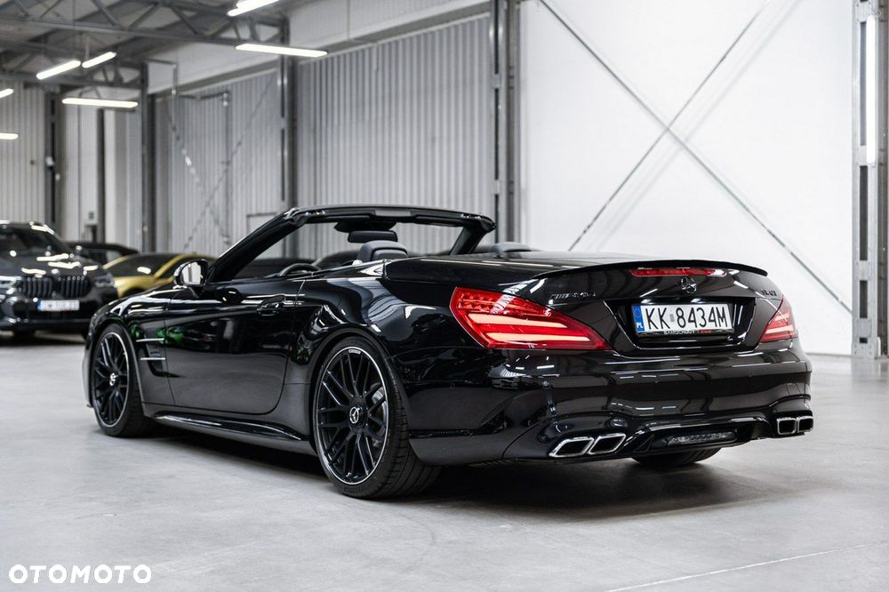 Mercedes-Benz SL 63 AMG - 9