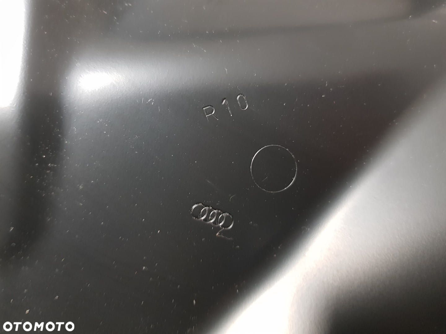 NOWY NAROŻNIKA OKULAR BŁOTNIKA MOCOWANIE WSPORNIK LAMPY LEWY TYLNEJ TYŁ AUDI Q5 09-17 8R0809649B - 4