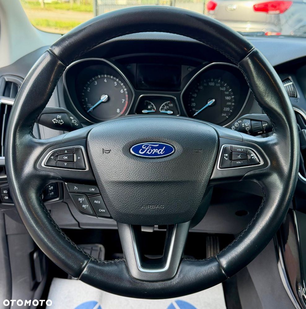 Ford Focus 1.0 EcoBoost Titanium - 20