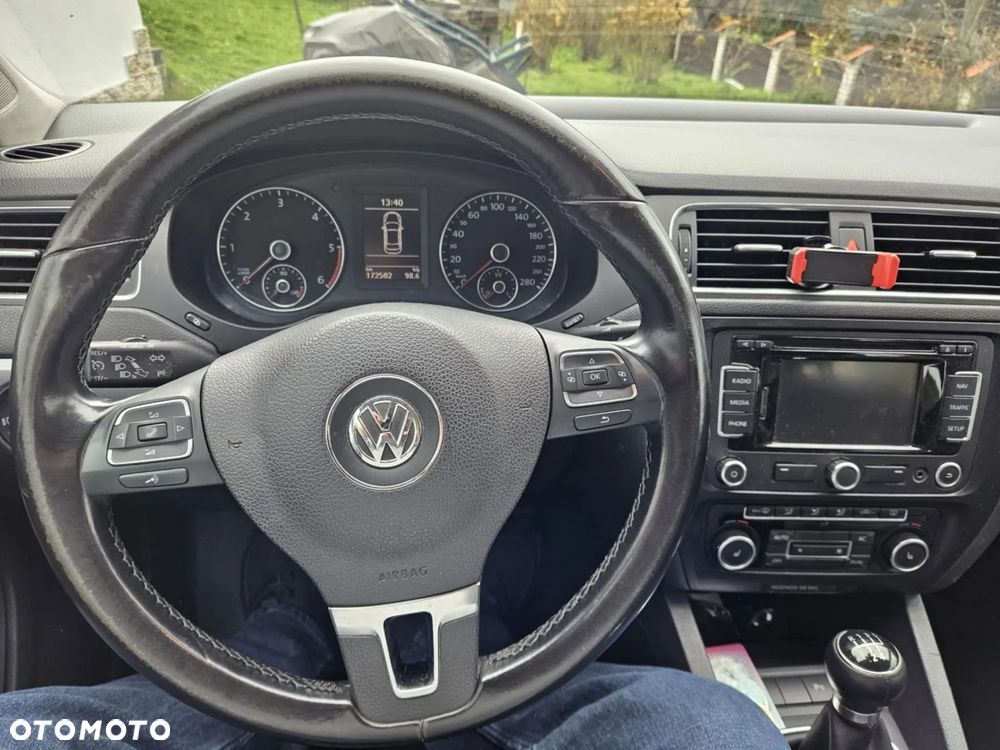 Volkswagen Jetta 1.6 TDI DPF Comfortline - 9