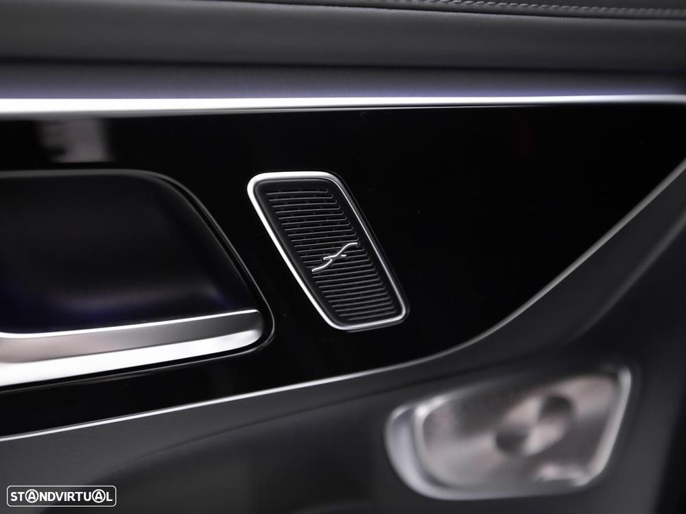 Mercedes-Benz GLC 300 de Coupe 4Matic - 17