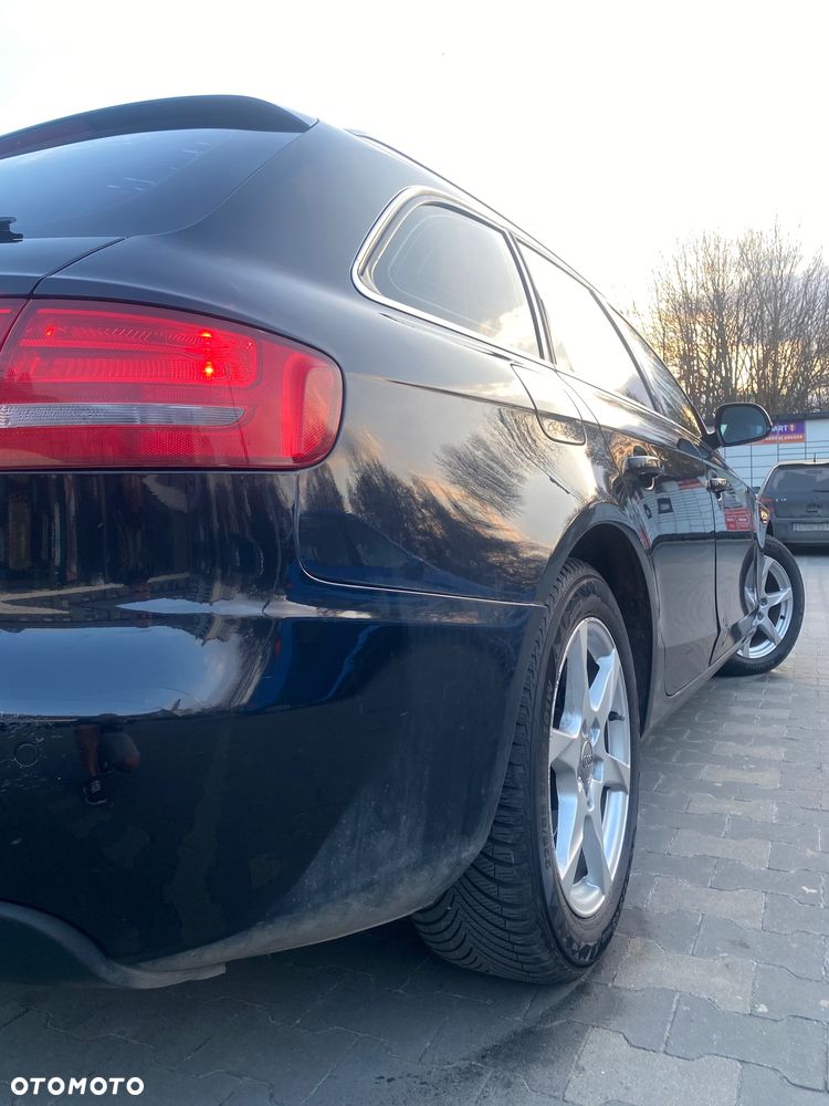 Audi A4 Avant 2.0 TDI - 11