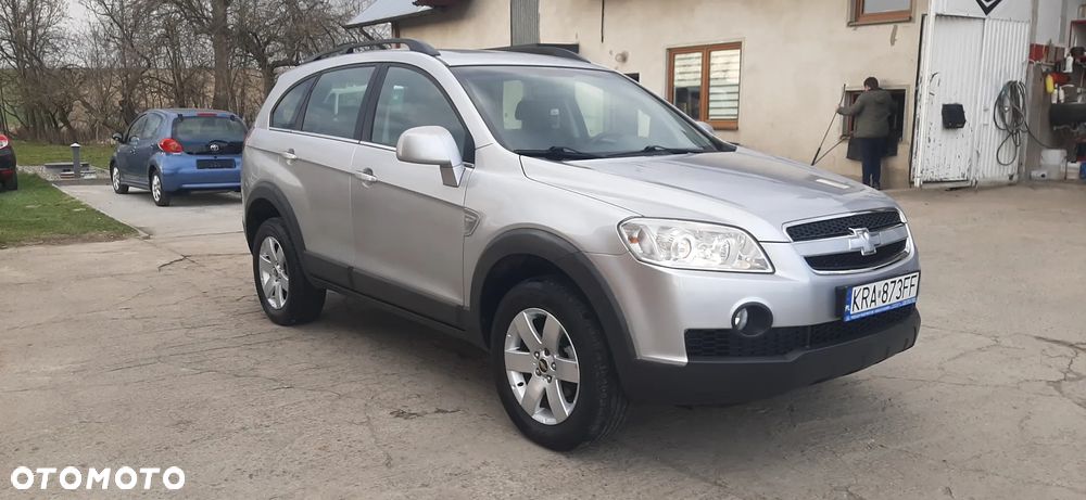 Chevrolet Captiva 2.4 2WD 7 Sitzer LS - 19