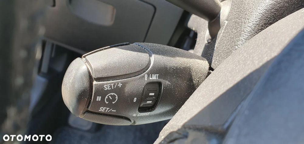 Peugeot 407 HDi 140 Business Line - 19