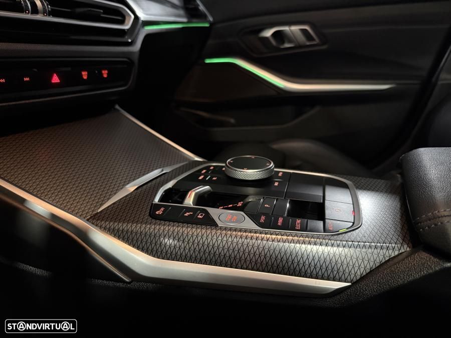 BMW 330 e Aut. M Sport - 15
