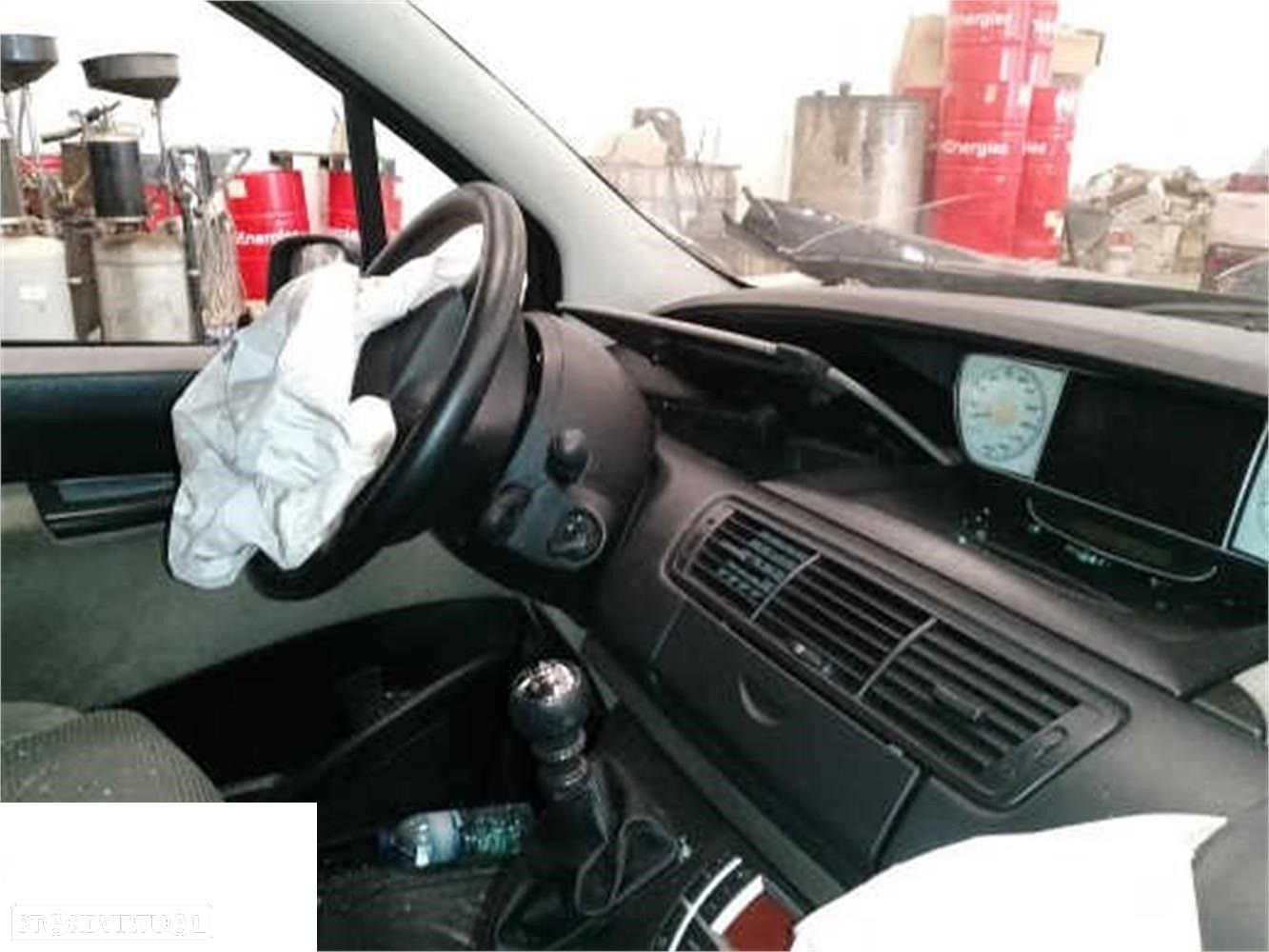 PEUGEOT 807  2.0 HDI de 2007 disponível para peças - 7