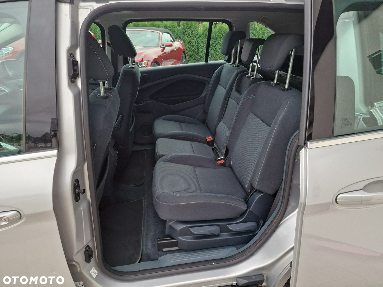 Ford Grand C-MAX 2.0 TDCi Titanium - 17