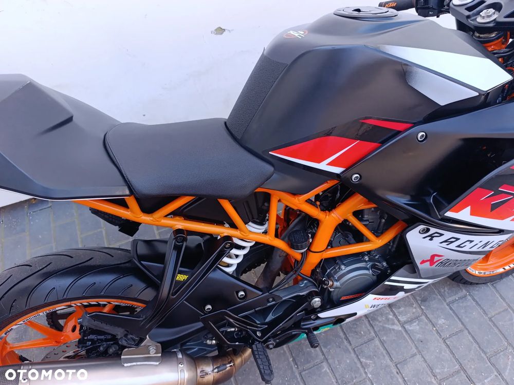 KTM RC 125 - 24