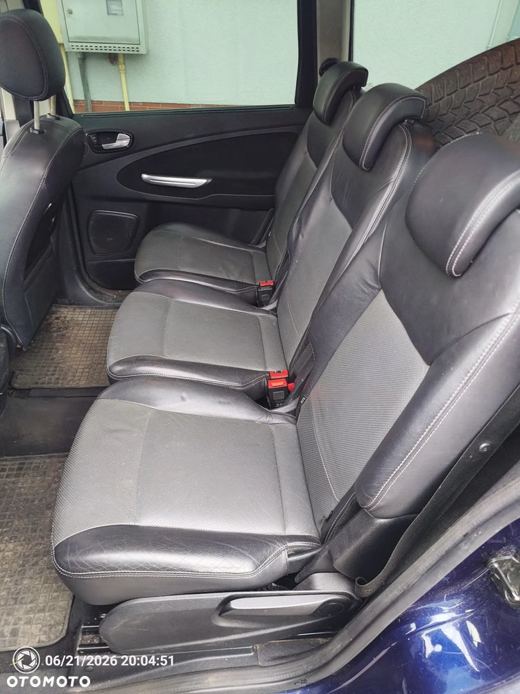 Ford Galaxy 2.0 TDCi Ghia - 13