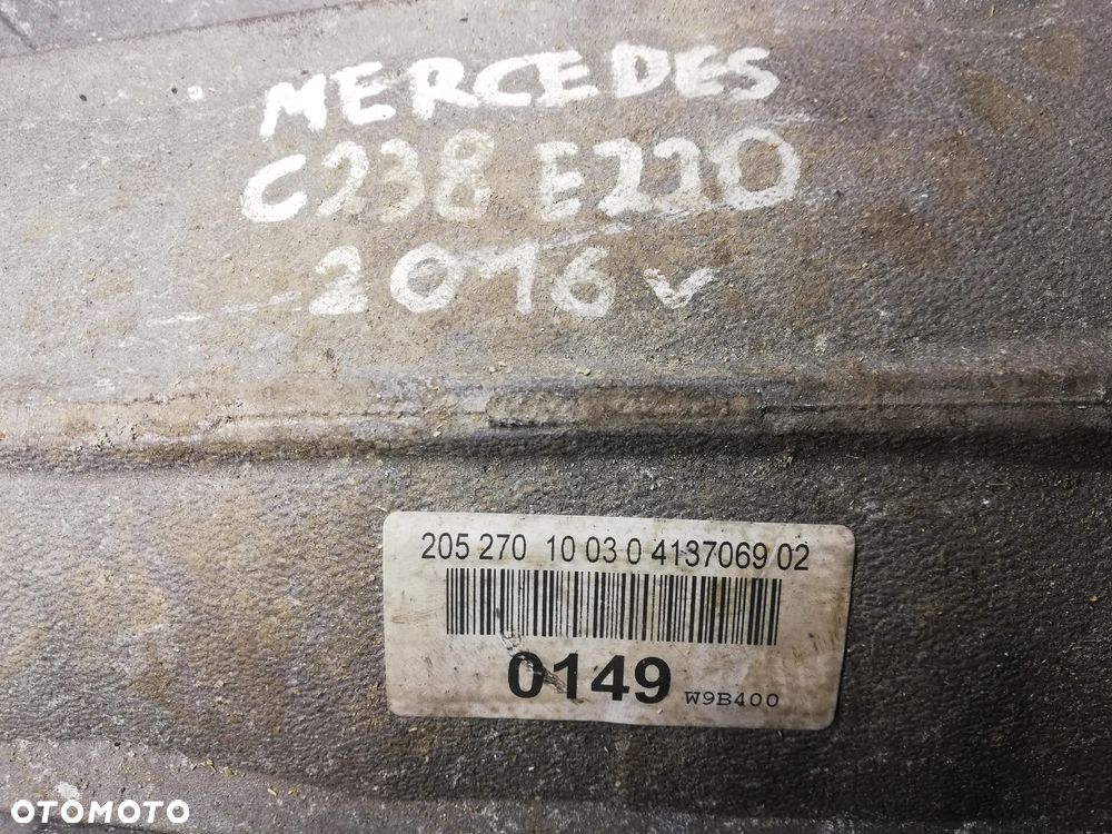 MERCEDES E-KLASA W213 SKRZYNIA BIEGOW KOMPLETNA 2052701003 - 2