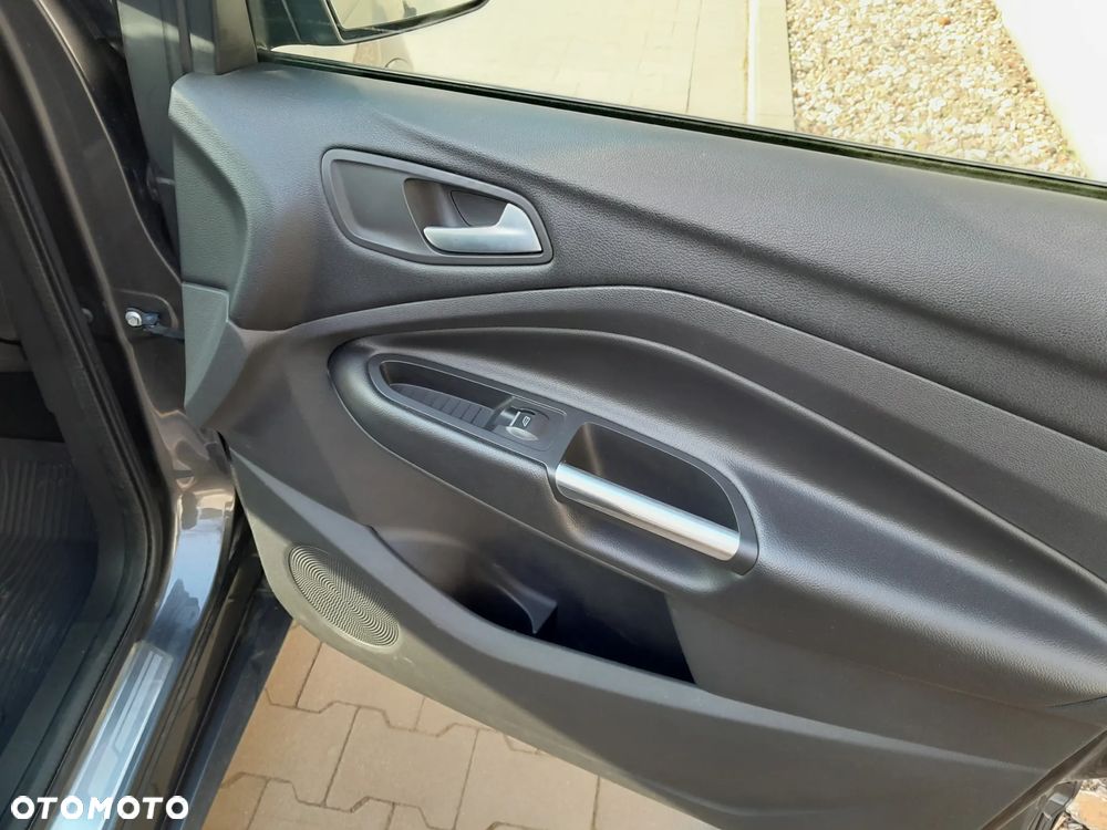 Ford Kuga 1.5 EcoBoost FWD ST-Line ASS - 16