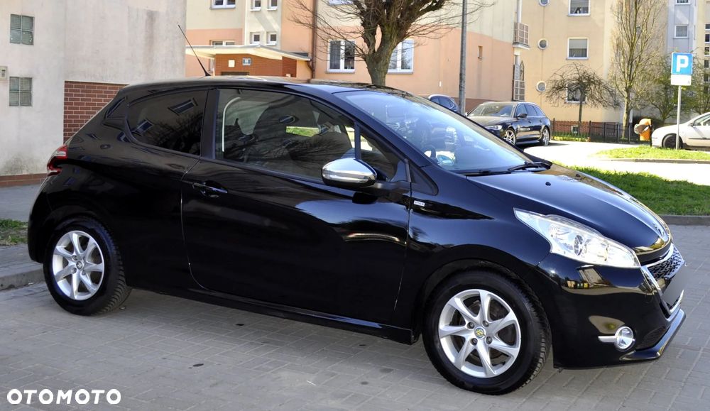 Peugeot 208 82 PureTech Style - 3