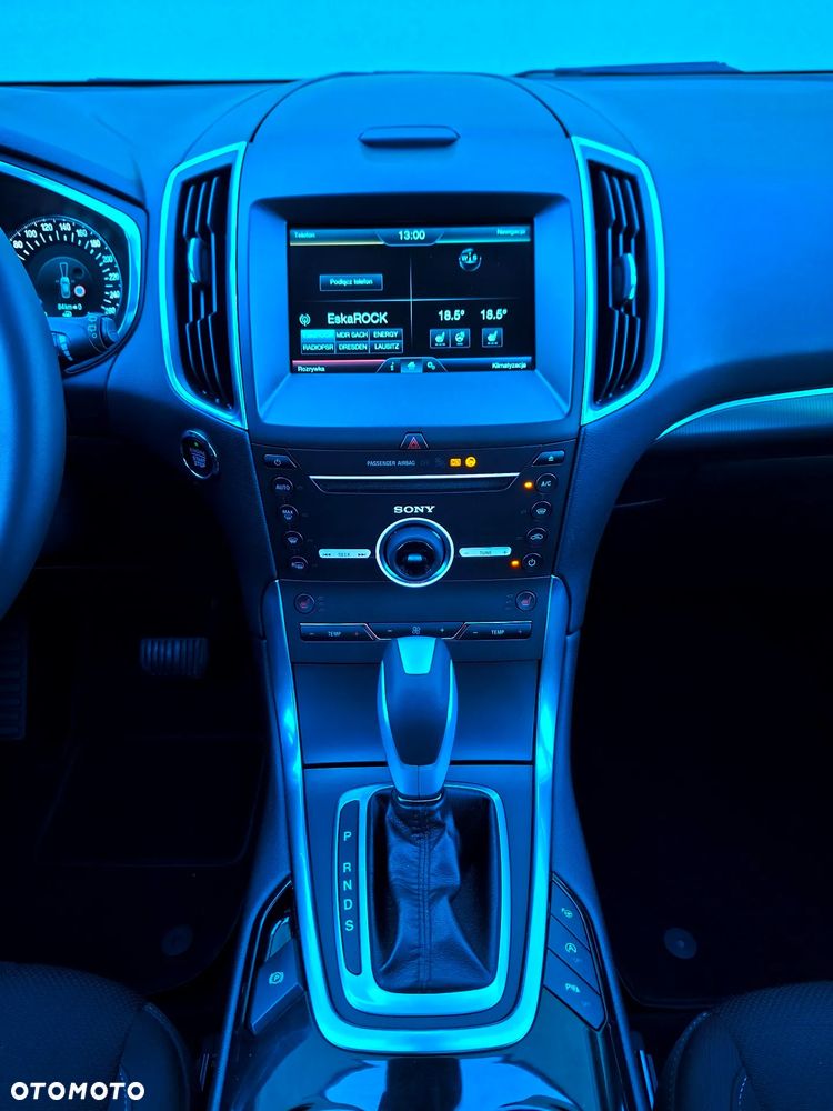 Ford S-Max - 28