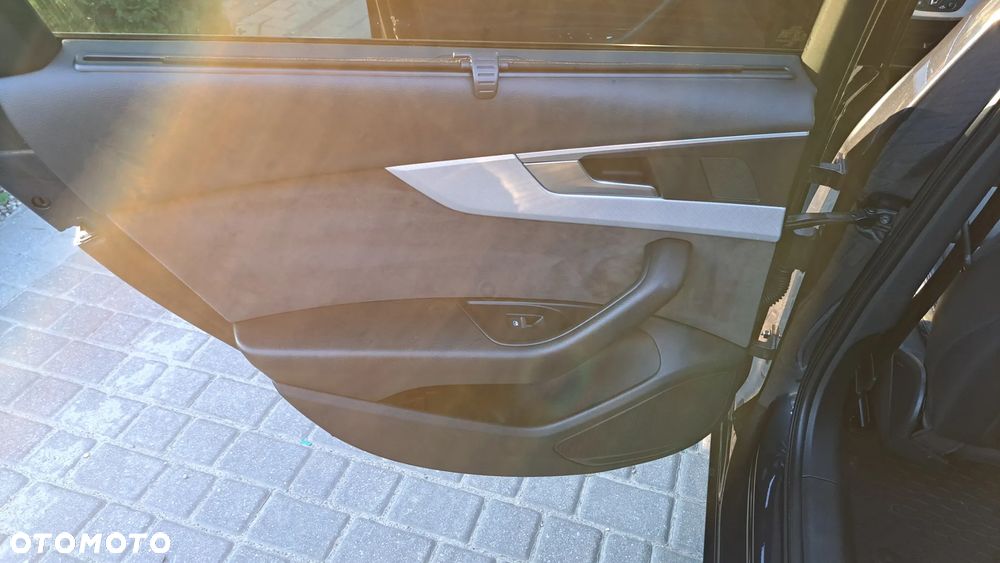 Audi A4 Limousine 2.0 TDI S tronic sport - 25