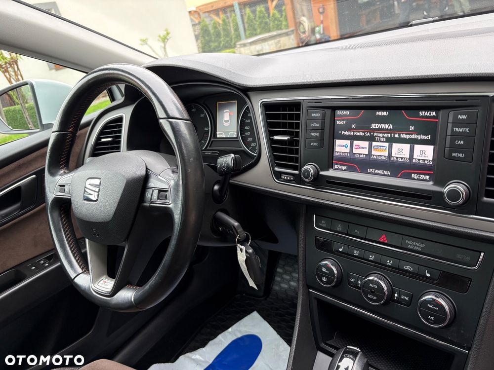 Seat Leon 2.0 TDI DPF Start&Stop DSG XCELLENCE - 36