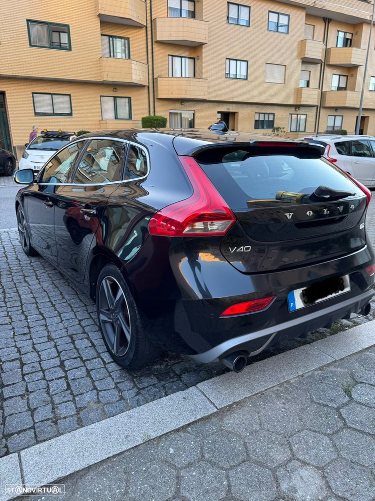 Volvo V40 D2 R Design - 5