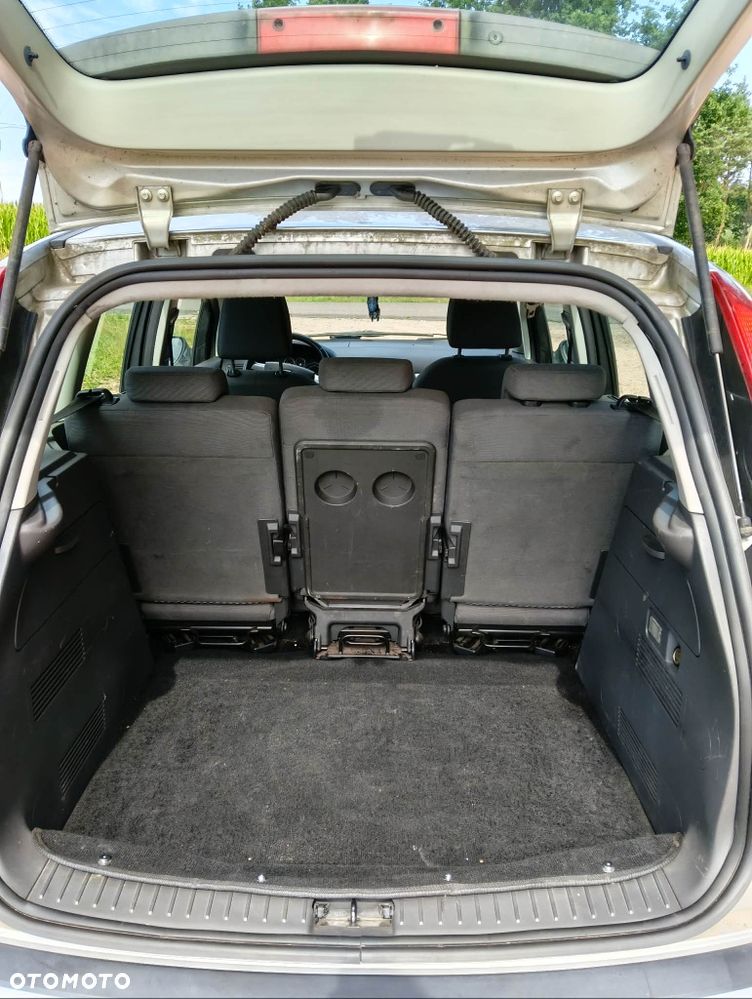 Ford C-MAX - 3