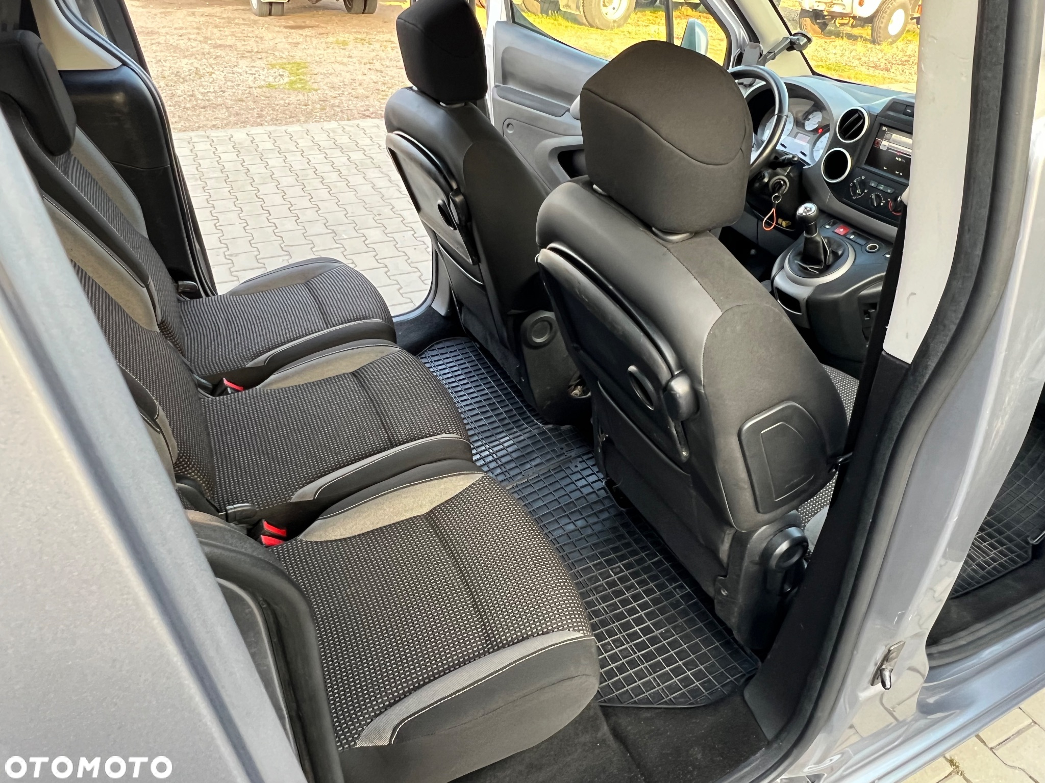Citroën Berlingo Multispace BlueHDi 100 FEEL - 33