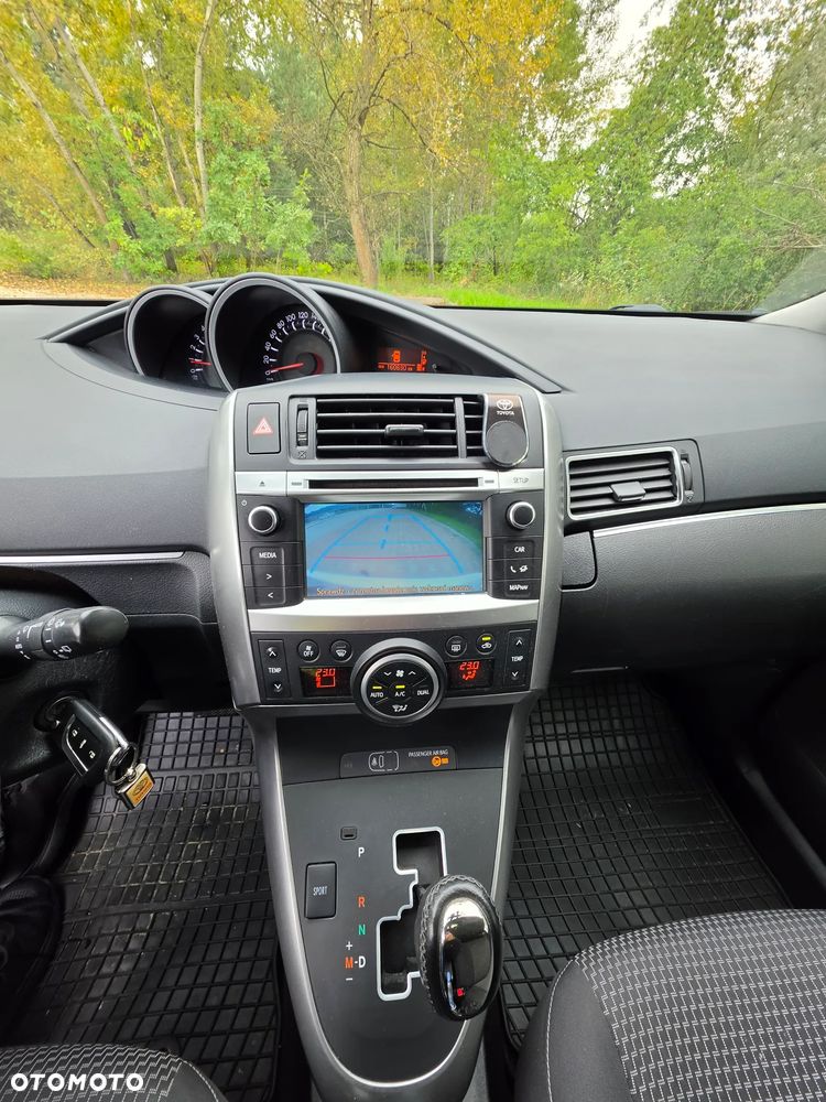 Toyota Verso 1.8 Premium MS 7os EU6 - 12