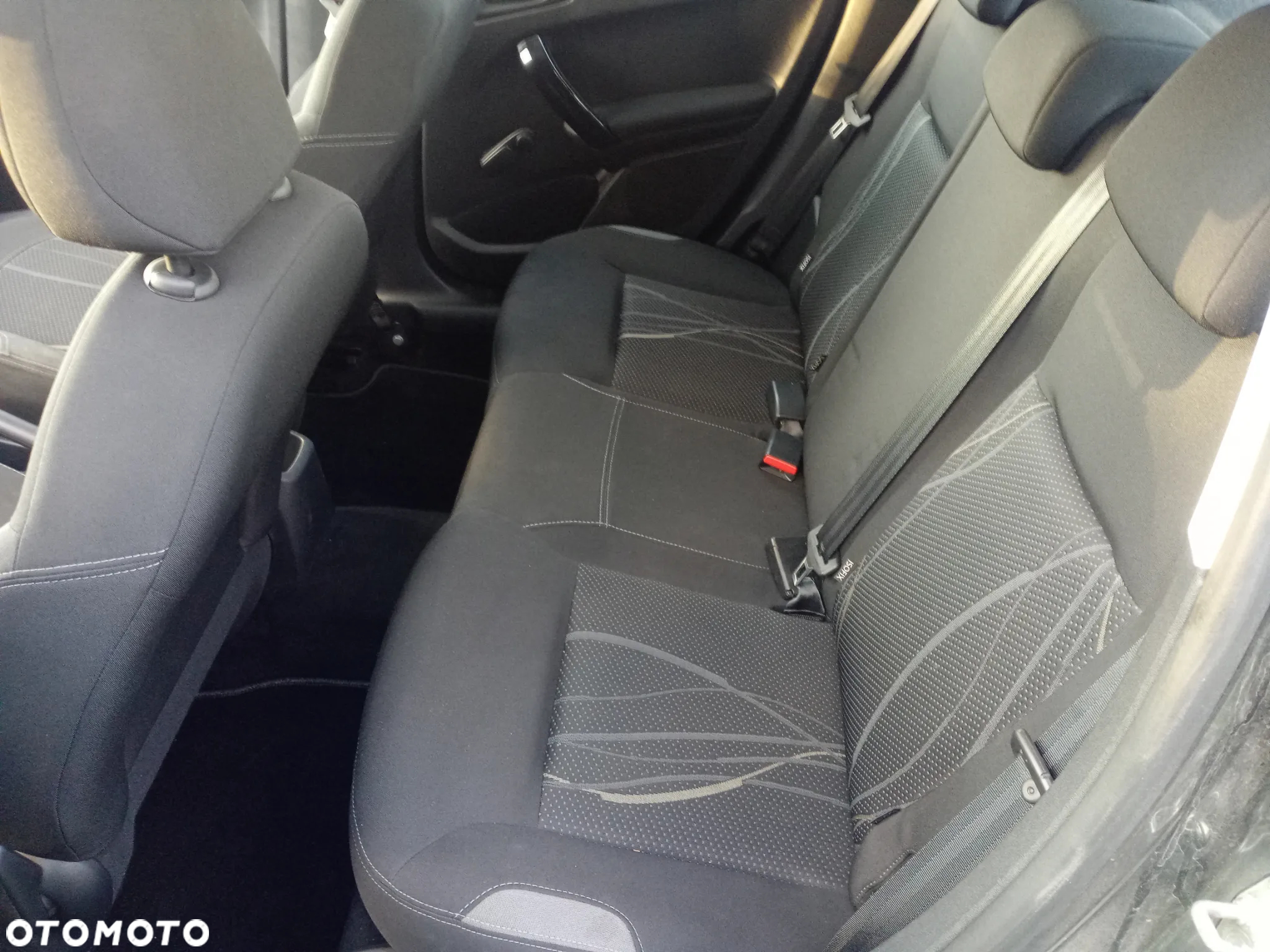 Peugeot 208 1.6 e-HDi Active STT - 7