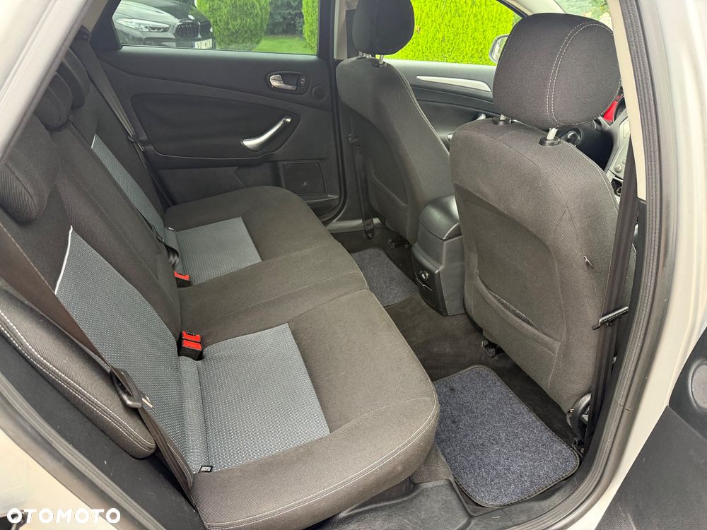 Ford Mondeo 2.0 TDCi EConetic - 6