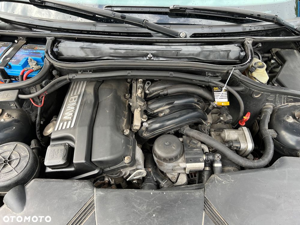 BMW Seria 3 318 Ci - 24