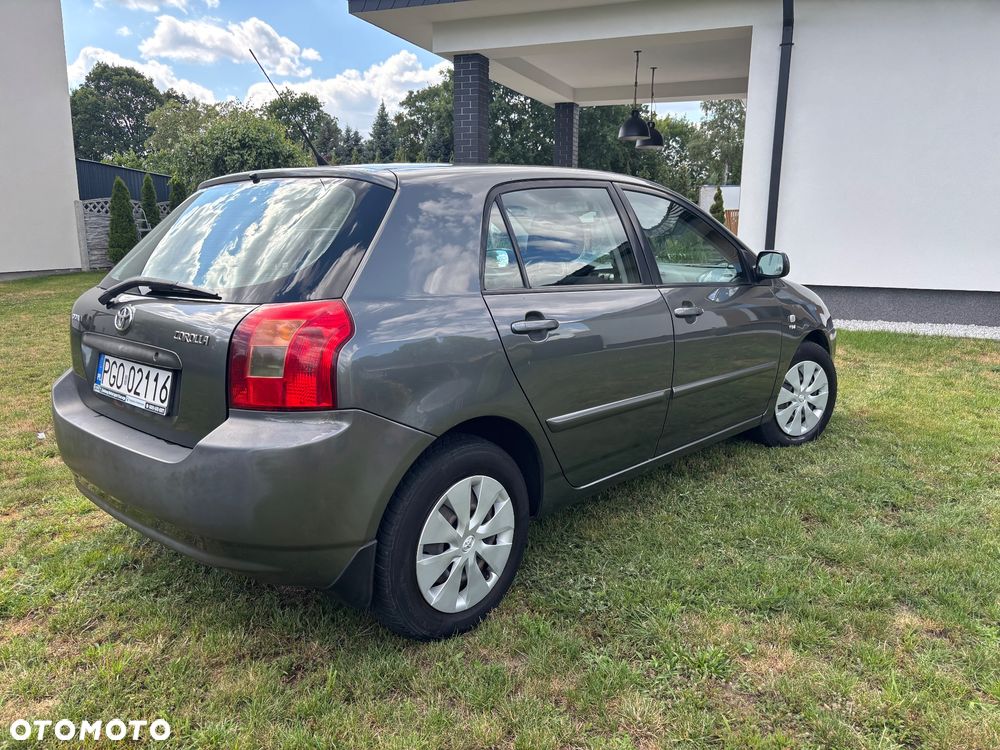 Toyota Corolla 1.6 VVT-i Sol - 5