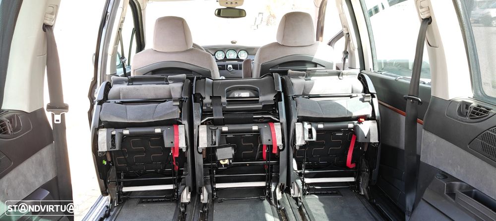 Citroën C8 2.0 HDi SX - 13