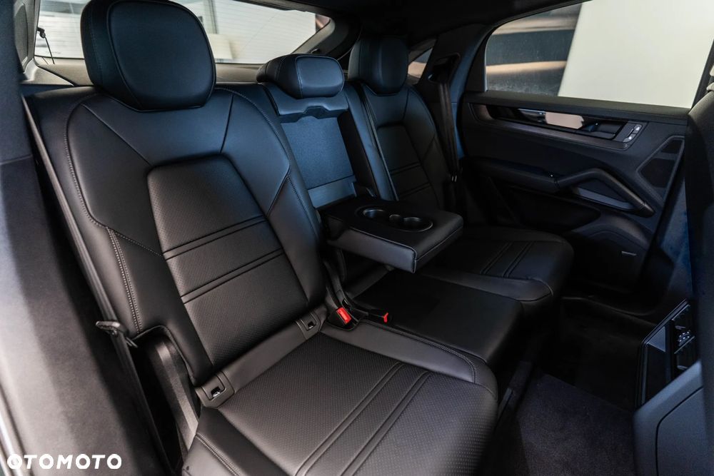 Porsche Cayenne E-Hybrid - 15