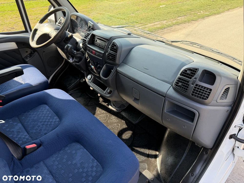 Peugeot Boxer * 2.2 / 100KM * L1H1 * Bagażnik dachowy * Hak * - 36