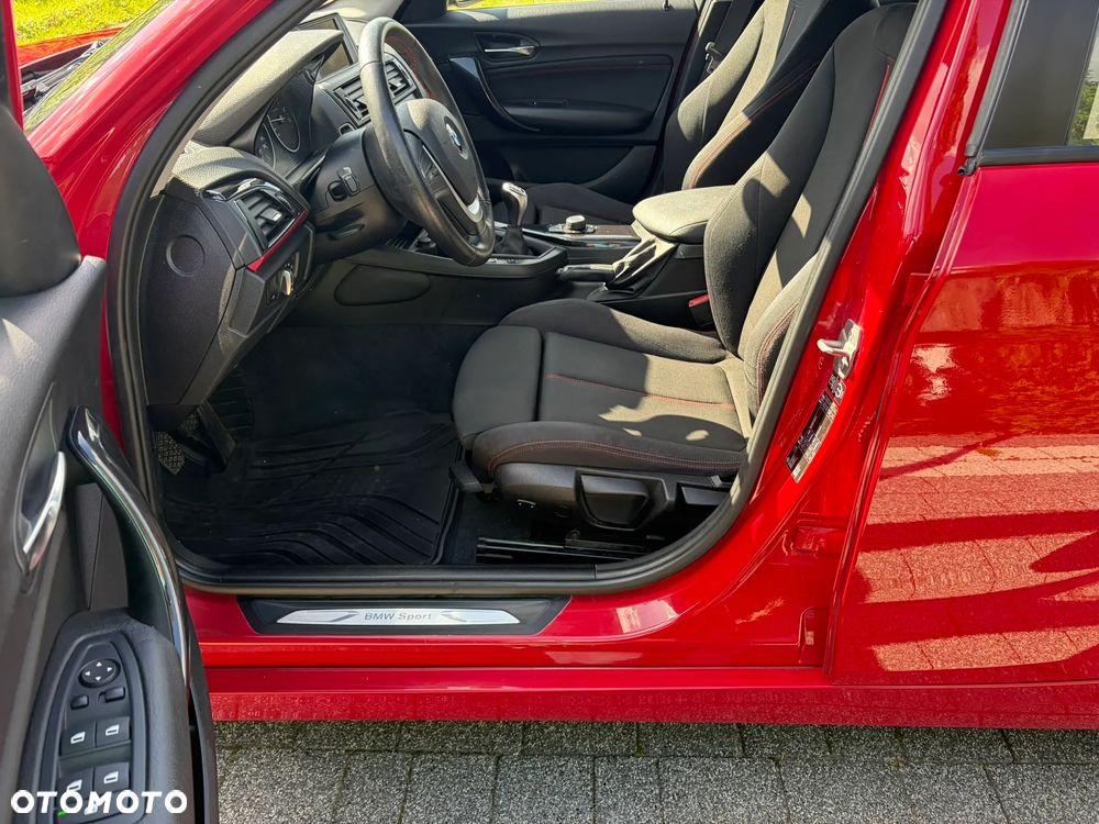 BMW Seria 1 114i Sport Line - 32