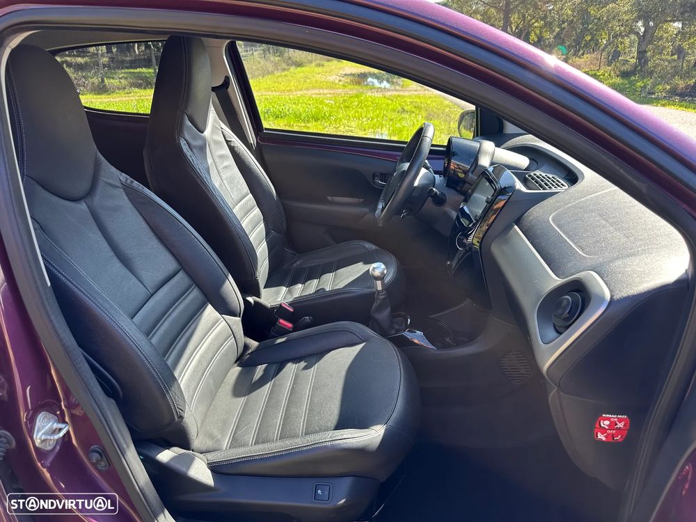 Peugeot 108 1.2 PureTech Top! Allure - 14