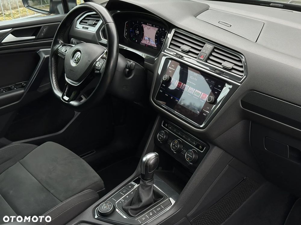 Volkswagen Tiguan Allspace - 16