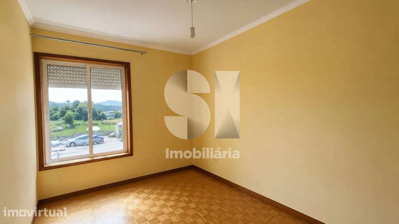 Imperdível! T2 c/2 Garagens numa das Melhores Zonas de Estela - Grande imagem: 3/6