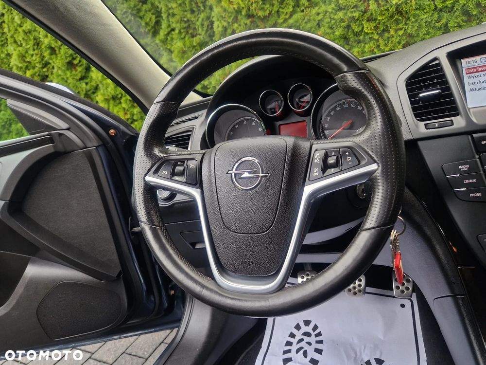 Opel Insignia - 32