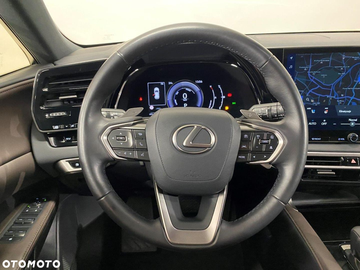 Lexus RX - 12
