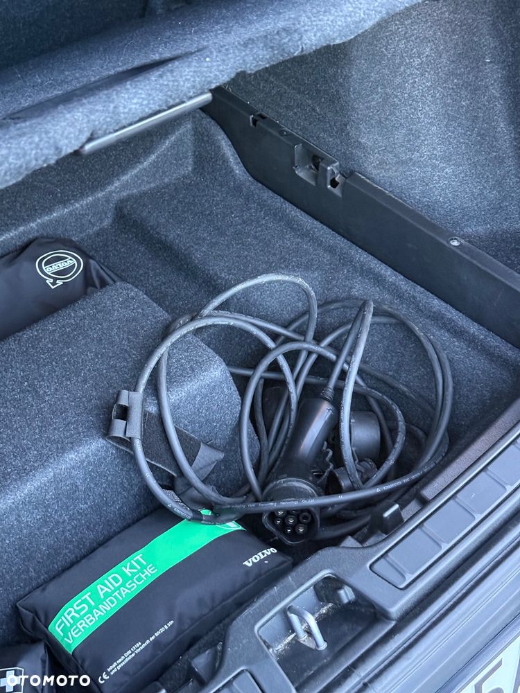 Volvo XC 40 T4 Recharge DKG Plus Dark - 25