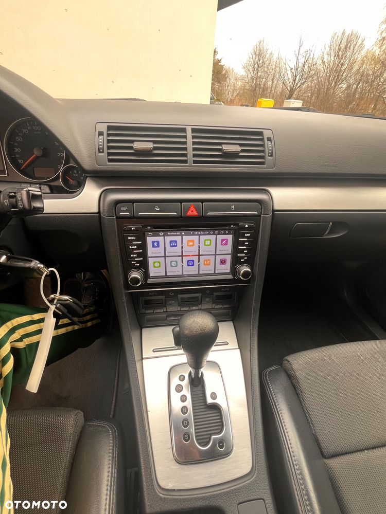 Audi A4 Avant - 10