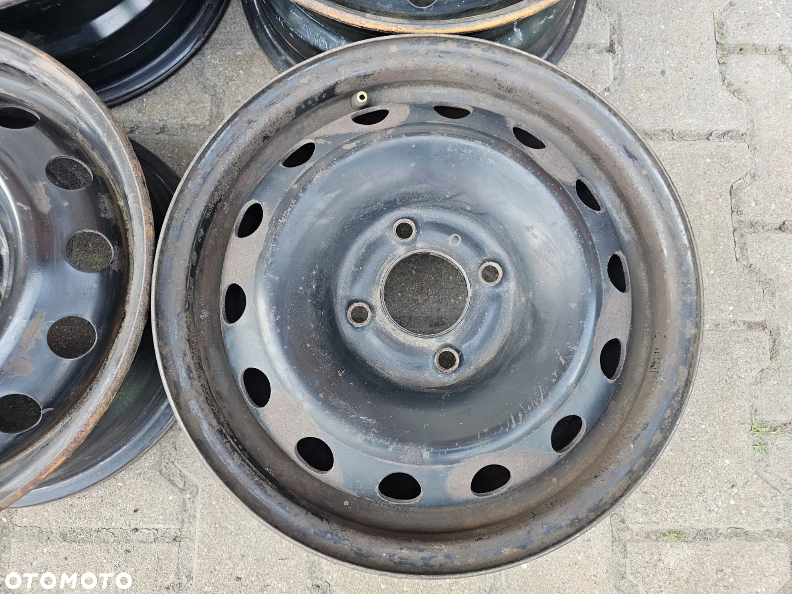 (S43) Felgi stalowe 5,5Jx14'' ET34 4x108 Peugeot 308 Partner II Citroen C3 Berlingo II - 4