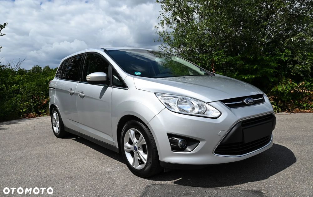 Ford Grand C-MAX - 13