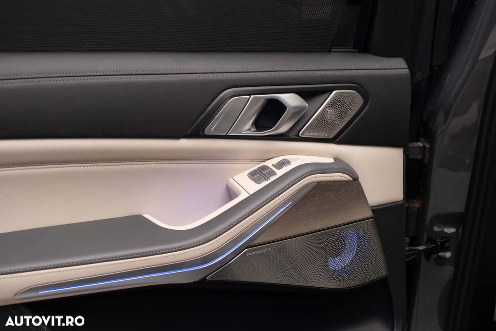 BMW X7 M60i xDrive - 28
