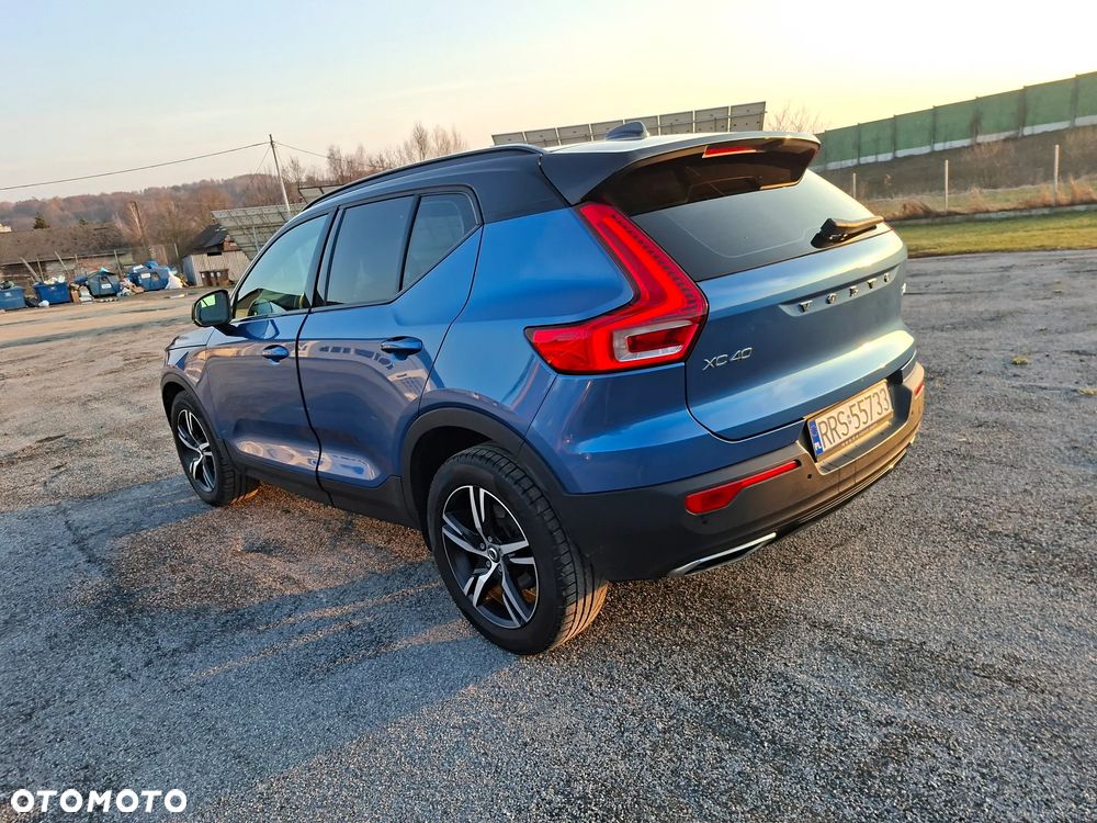 Volvo XC 40 T4 R-Design - 27