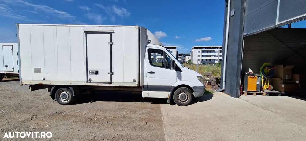 Mercedes-Benz Sprinter - 7