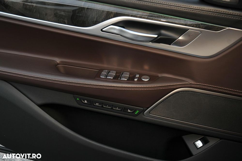 BMW Seria 7 740Ld xDrive - 25