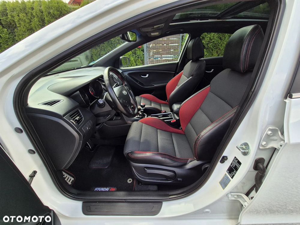 Hyundai i30 1.6 T GDI Turbo - 18