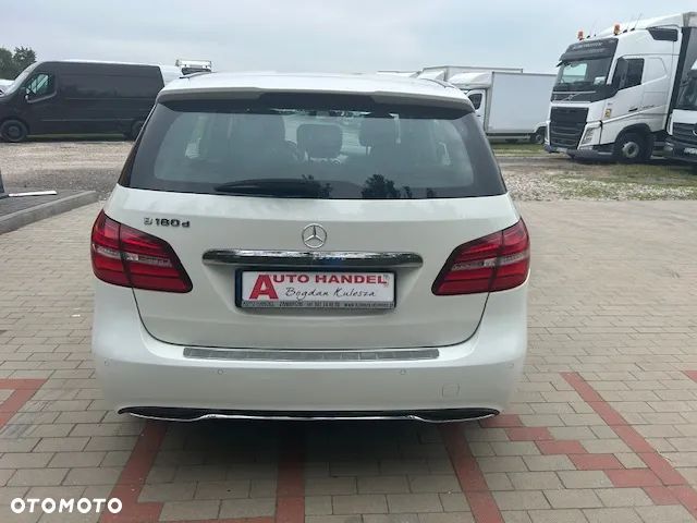 Mercedes-Benz Klasa B 180 (CDI) d 7G-DCT Style - 9