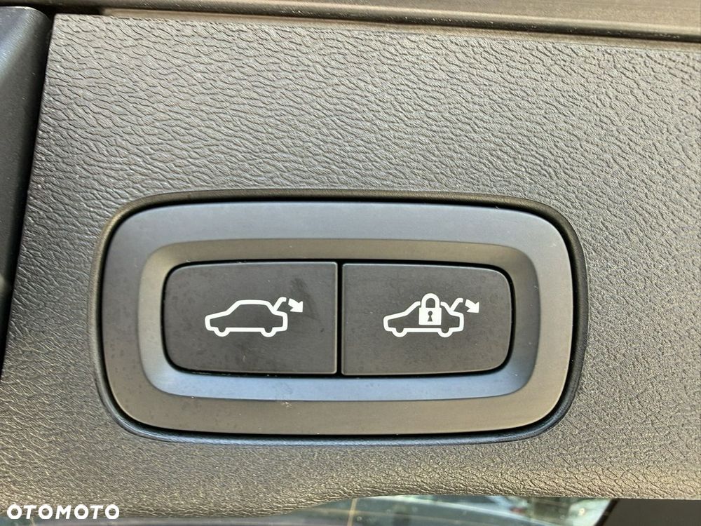 Volvo XC 60 - 22